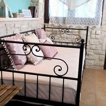 Stone In Nature With View To Corfu Town! Apartment Evropouloi
